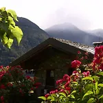 Maison De Frein アパート
